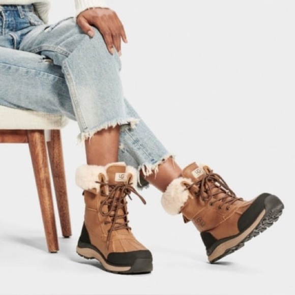 NWT UGG Adirondack iii tan mid boots  size 7 US - celeb favorite - Picture 6 of 16